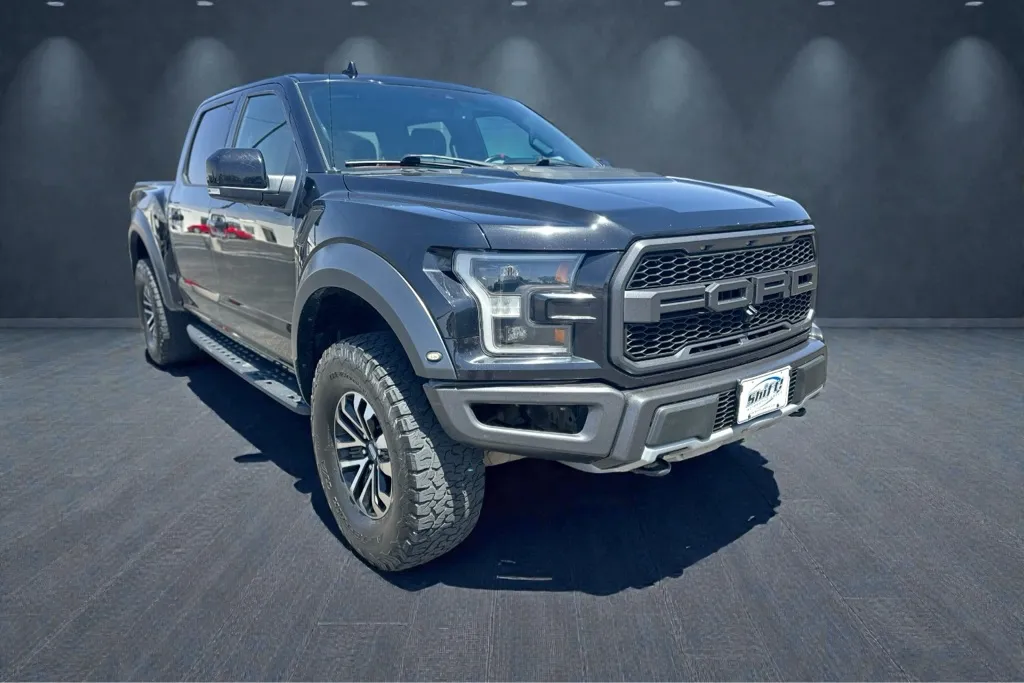Black 2020 FORD F-150 RAPTOR for sale in Lubbock, TX