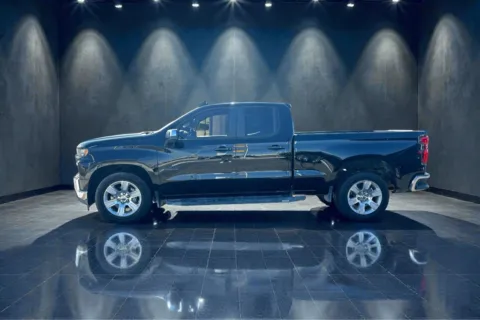 More photos of 2019 CHEVROLET SILVERADO 1500 LT at Shift Automotive Group, TX