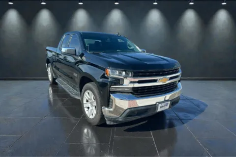 Black 2019 CHEVROLET SILVERADO 1500 LT for sale in Lubbock, TX