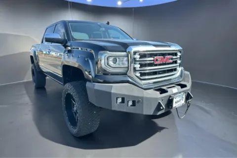 Black 2018 GMC SIERRA 1500 SLT for sale in Lubbock, TX