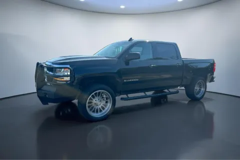 More photos of 2018 CHEVROLET SILVERADO 1500 LT at Shift Automotive Group, TX