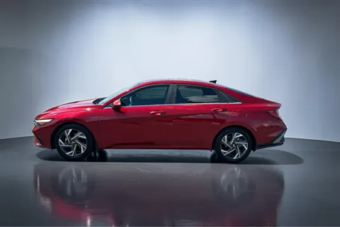 More photos of 2024 HYUNDAI ELANTRA SEL at Shift Automotive Group, TX