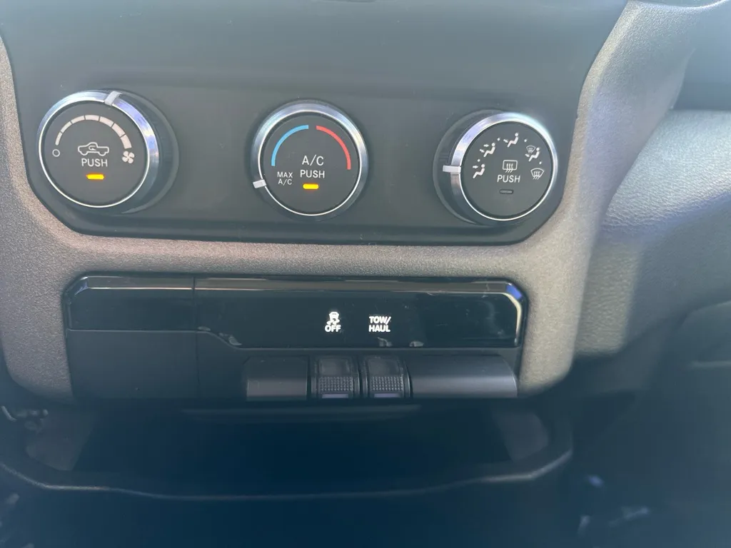 2019 RAM Ram 1500 Pickup Tradesman - Photo 24