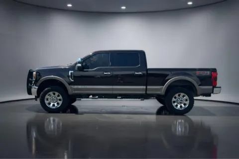 More photos of 2019 FORD F250 SUPER DUTY at Shift Automotive Group, TX