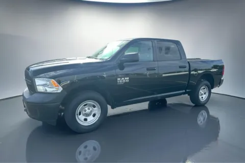More photos of 2019 RAM 1500 CLASSIC TRADESMAN at Shift Automotive Group, TX