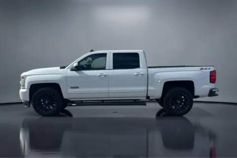 More photos of 2018 CHEVROLET SILVERADO 1500 LT Z71 at Shift Automotive Group, TX