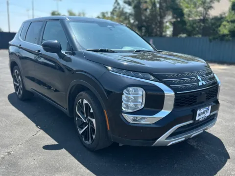 More photos of 2023 MITSUBISHI OUTLANDER SE at Shift Automotive Group, TX