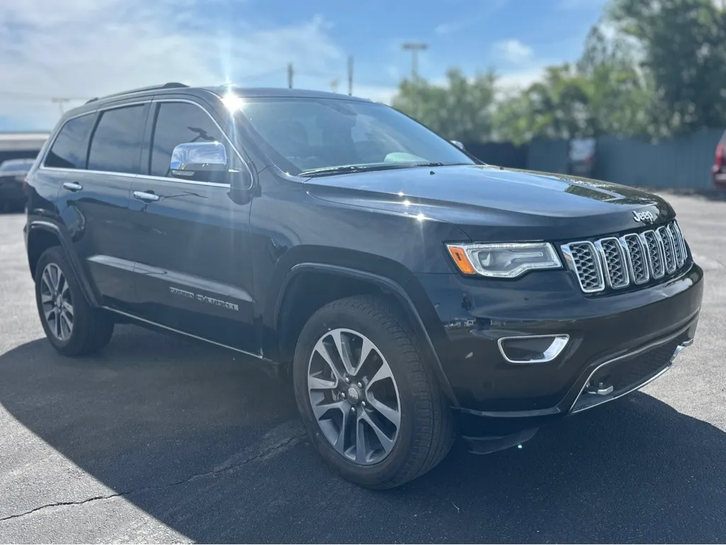 Black 2018 JEEP GRAND CHEROKEE OVERLAND for sale in Lubbock, TX