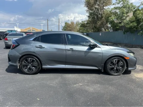 More photos of 2019 HONDA CIVIC EX at Shift Automotive Group, TX