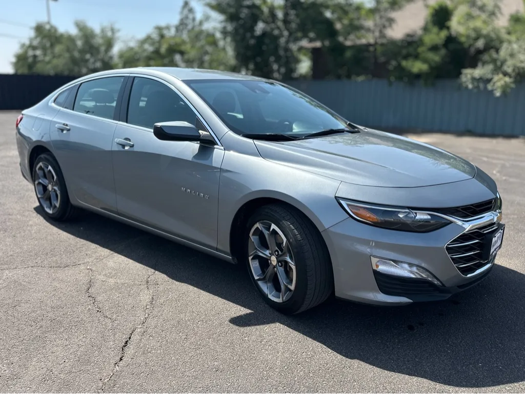 Gray 2023 CHEVROLET MALIBU LT for sale in Lubbock, TX