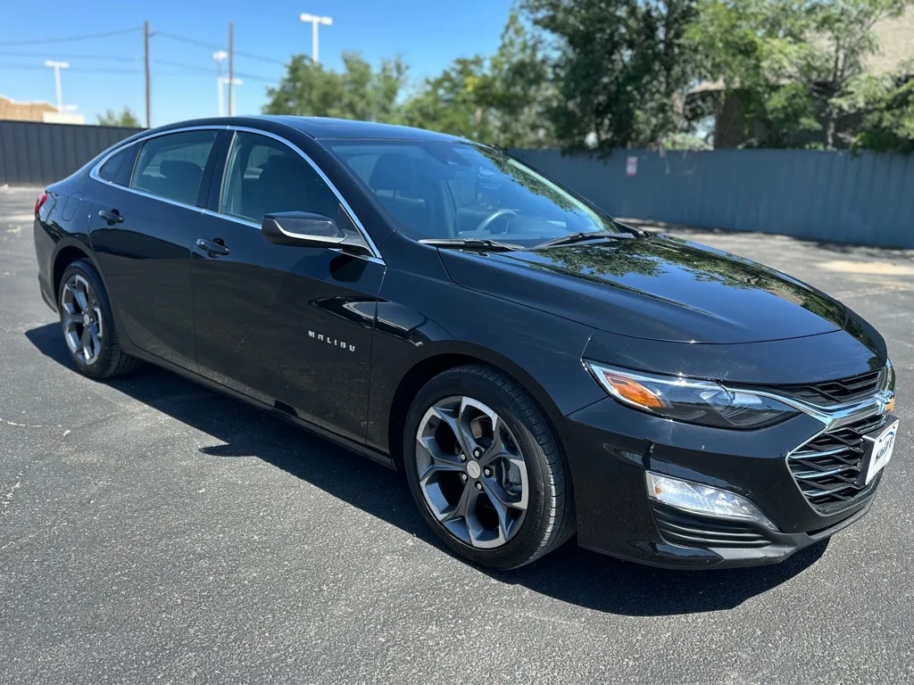 Black 2023 CHEVROLET MALIBU LT for sale in Lubbock, TX