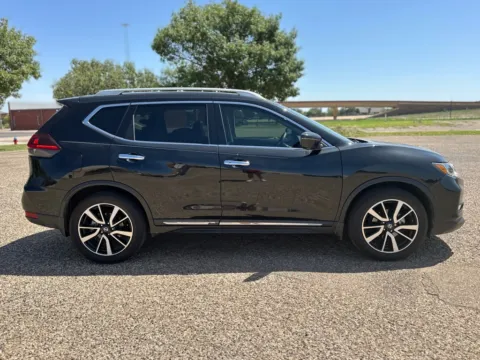 More photos of 2020 NISSAN ROGUE SL at Shift Automotive Group, TX