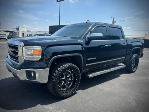 Black 2015 GMC SIERRA 1500 SLT for sale in Lubbock, TX