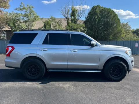 More photos of 2020 FORD EXPEDITION XLT at Shift Automotive Group, TX