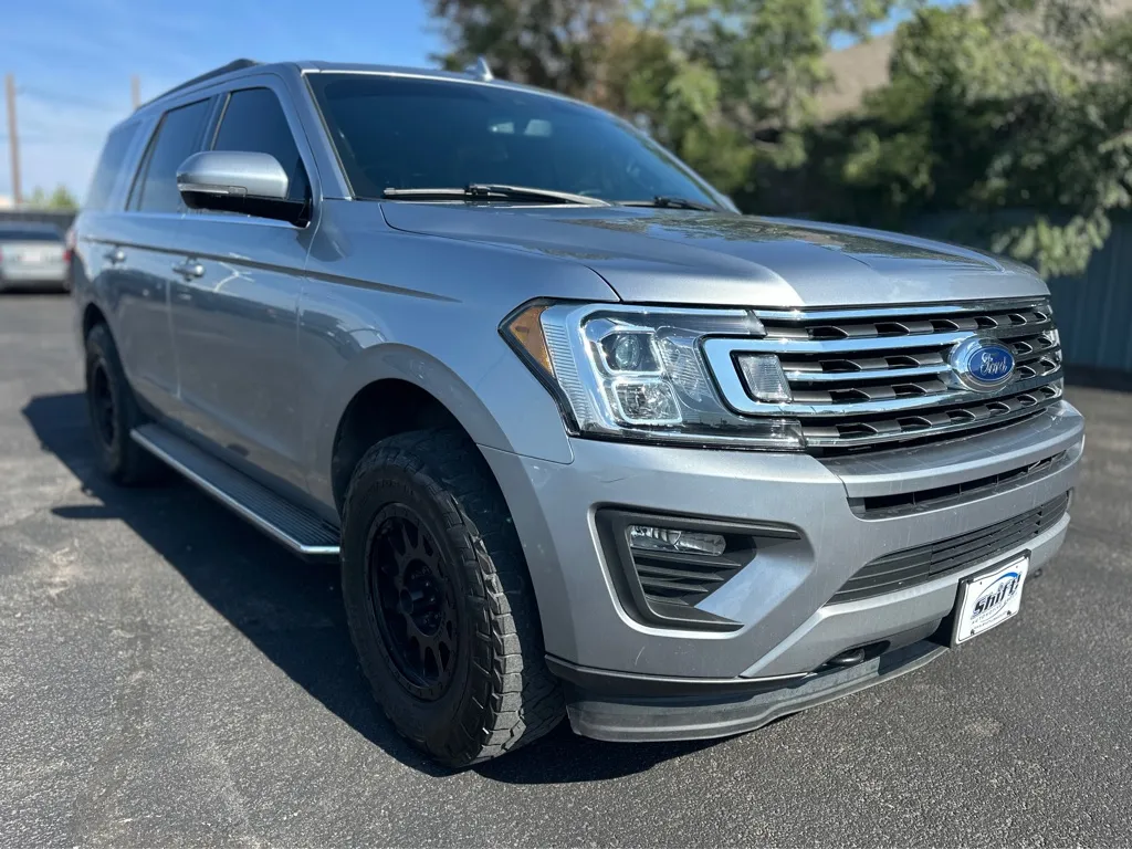 Gray 2020 FORD EXPEDITION XLT for sale in Lubbock, TX