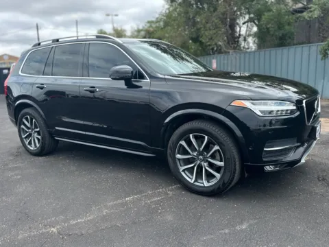 More photos of 2019 VOLVO XC90 T6 MOMENTUM at Shift Automotive Group, TX