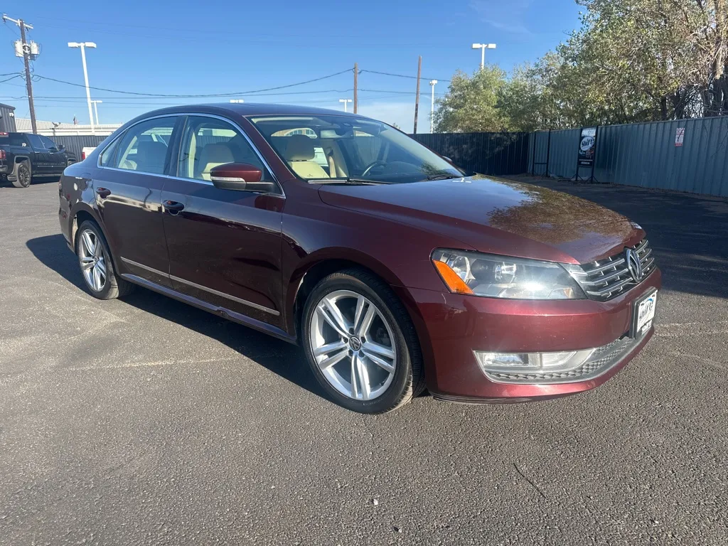 2013 Volkswagen Passat SEL