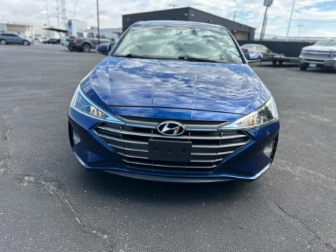 Another view of 2020 HYUNDAI ELANTRA SEL for sale in Lubbock, TX at Shift Automotive Group