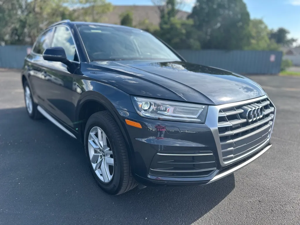 Black 2020 AUDI Q5 PREMIUM for sale in Lubbock, TX