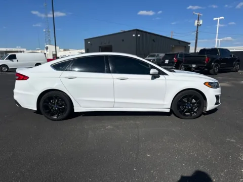 More photos of 2020 FORD FUSION SE at Shift Automotive Group, TX