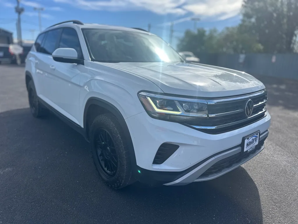 White 2023 VOLKSWAGEN ATLAS SE for sale in Lubbock, TX