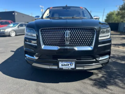 Photos of 2018 LINCOLN NAVIGATOR BLACK LABEL for sale in Lubbock, TX at Shift Automotive Group