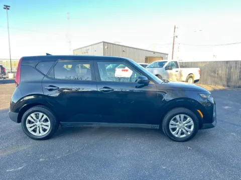 More photos of 2022 KIA SOUL LX at Shift Automotive Group, TX
