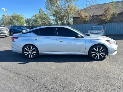 More photos of 2021 NISSAN ALTIMA SR at Shift Automotive Group, TX