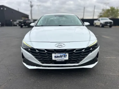Photos of 2021 HYUNDAI ELANTRA LIMITED for sale in Lubbock, TX at Shift Automotive Group