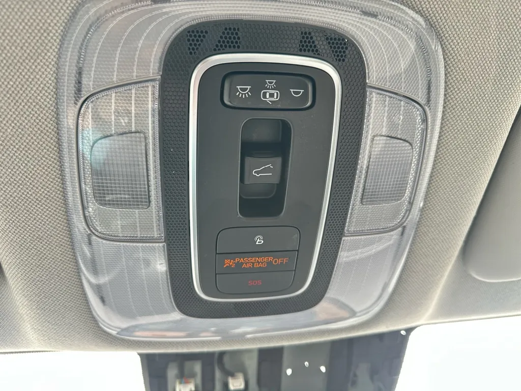 2021 Hyundai Elantra Limited - Photo 26