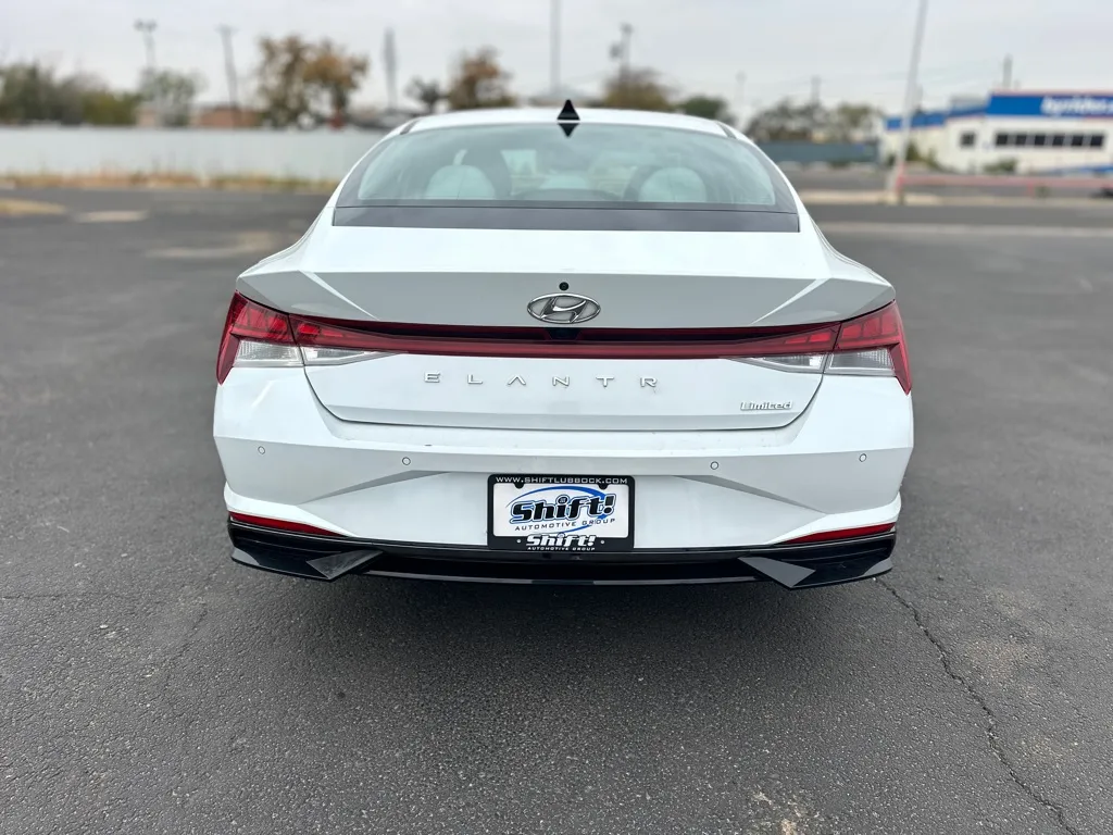 2021 Hyundai Elantra Limited - Photo 10