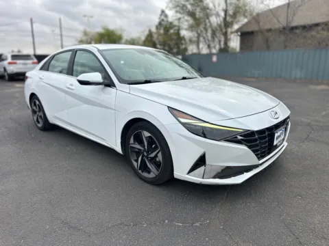 More photos of 2021 HYUNDAI ELANTRA LIMITED at Shift Automotive Group, TX
