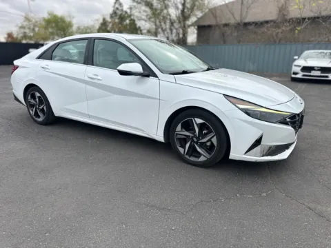 More photos of 2021 HYUNDAI ELANTRA LIMITED at Shift Automotive Group, TX