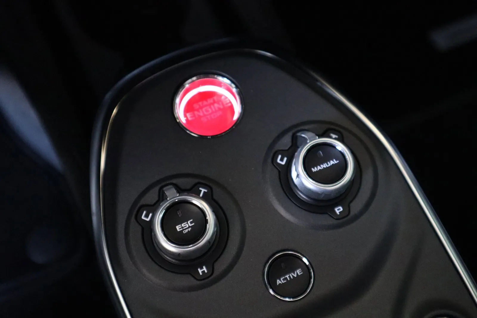 McLaren GT photo 12