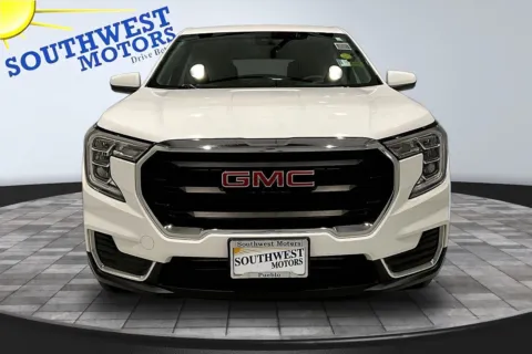 Photos of 2024 GMC Terrain SLE for sale in Pueblo, CO at Southwest Motors