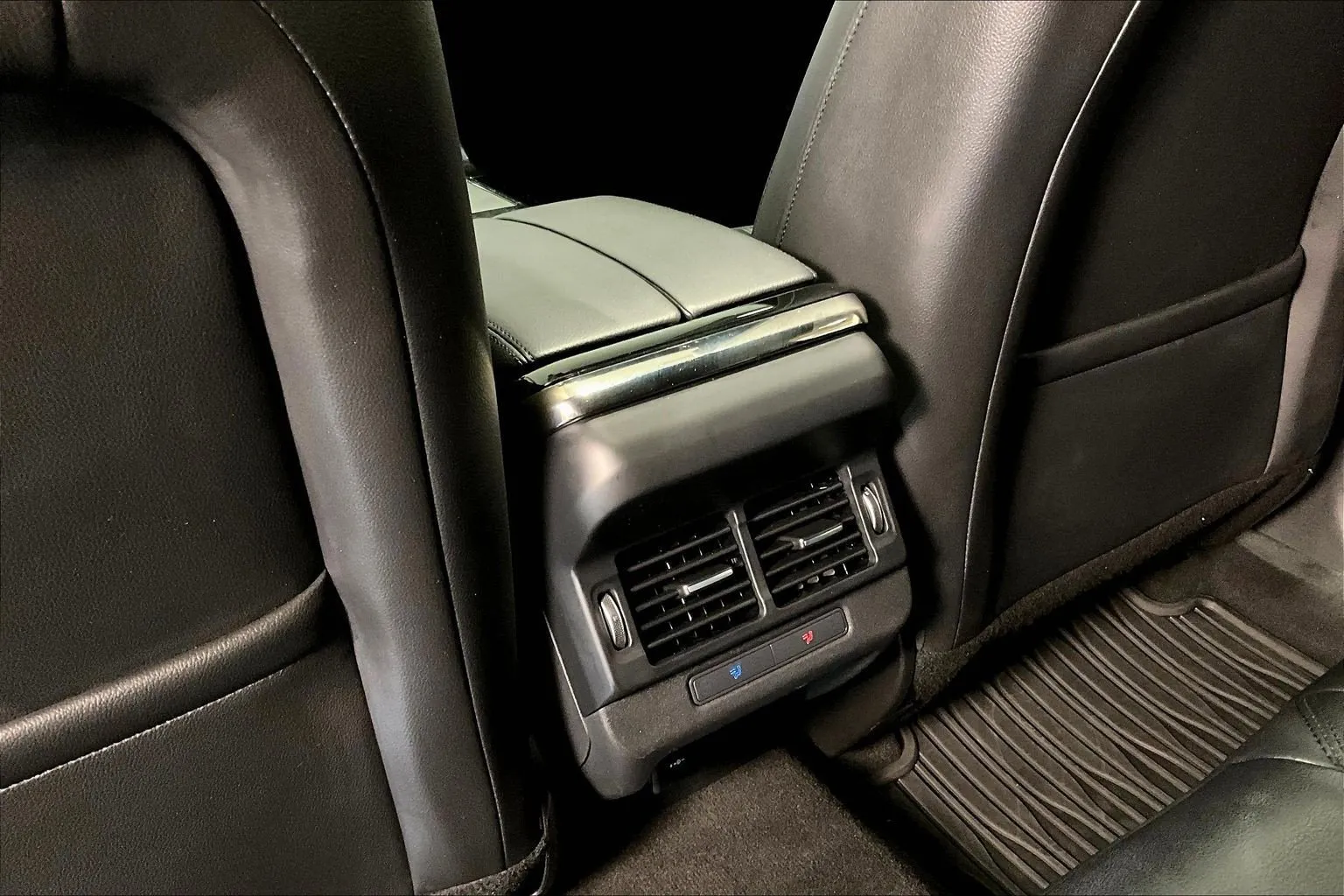 2023 Land Rover Range Rover Evoque S - Photo 11
