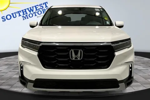 Photos of 2023 Honda Pilot EX-L 7 Passenger for sale in Pueblo, CO at Southwest Motors