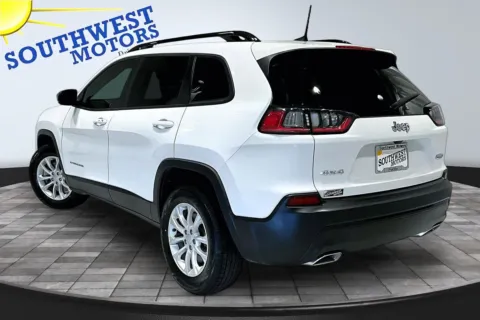 More photos of 2022 Jeep Cherokee Latitude Lux at Southwest Motors, CO