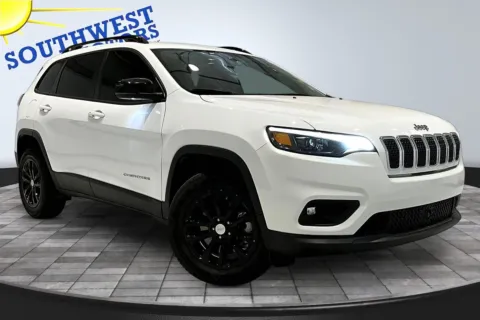 Another view of 2022 Jeep Cherokee Latitude Lux for sale in Pueblo, CO at Southwest Motors