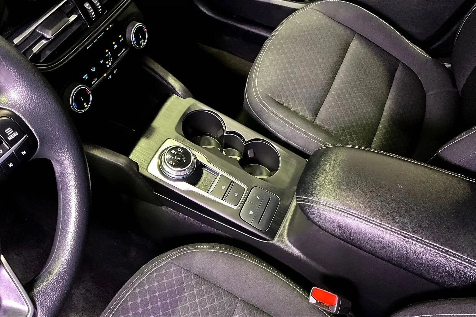 Ford Escape photo 18