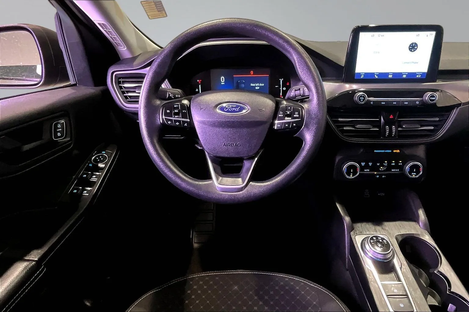 Ford Escape photo 9