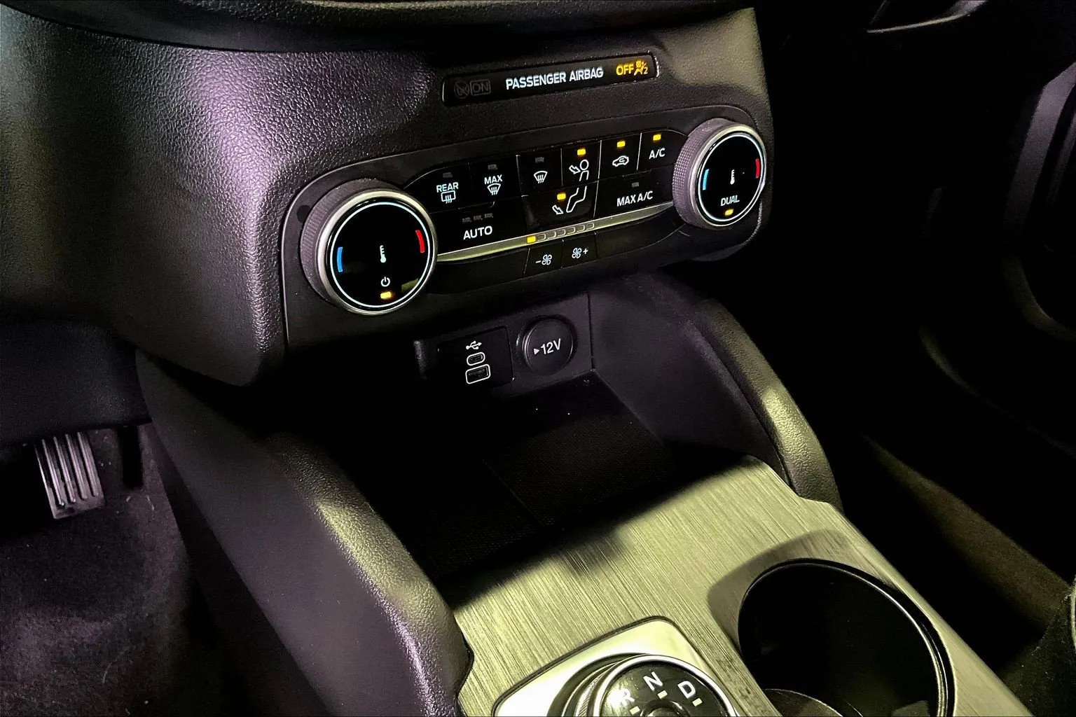 Ford Escape photo 16