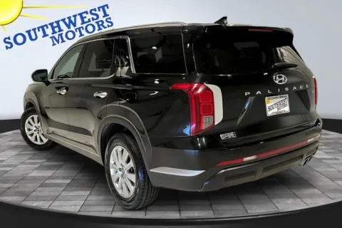 More photos of 2025 Hyundai Palisade SEL at Southwest Motors, CO
