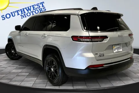 More photos of 2022 Jeep Grand Cherokee L Laredo at Southwest Motors, CO