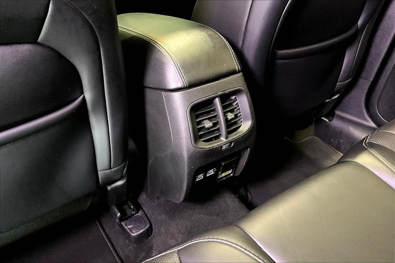 Jeep Cherokee photo 11