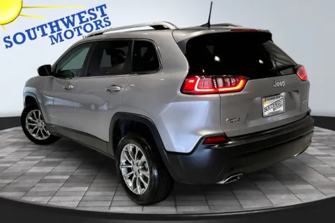 More photos of 2021 Jeep Cherokee Latitude Lux at Southwest Motors, CO