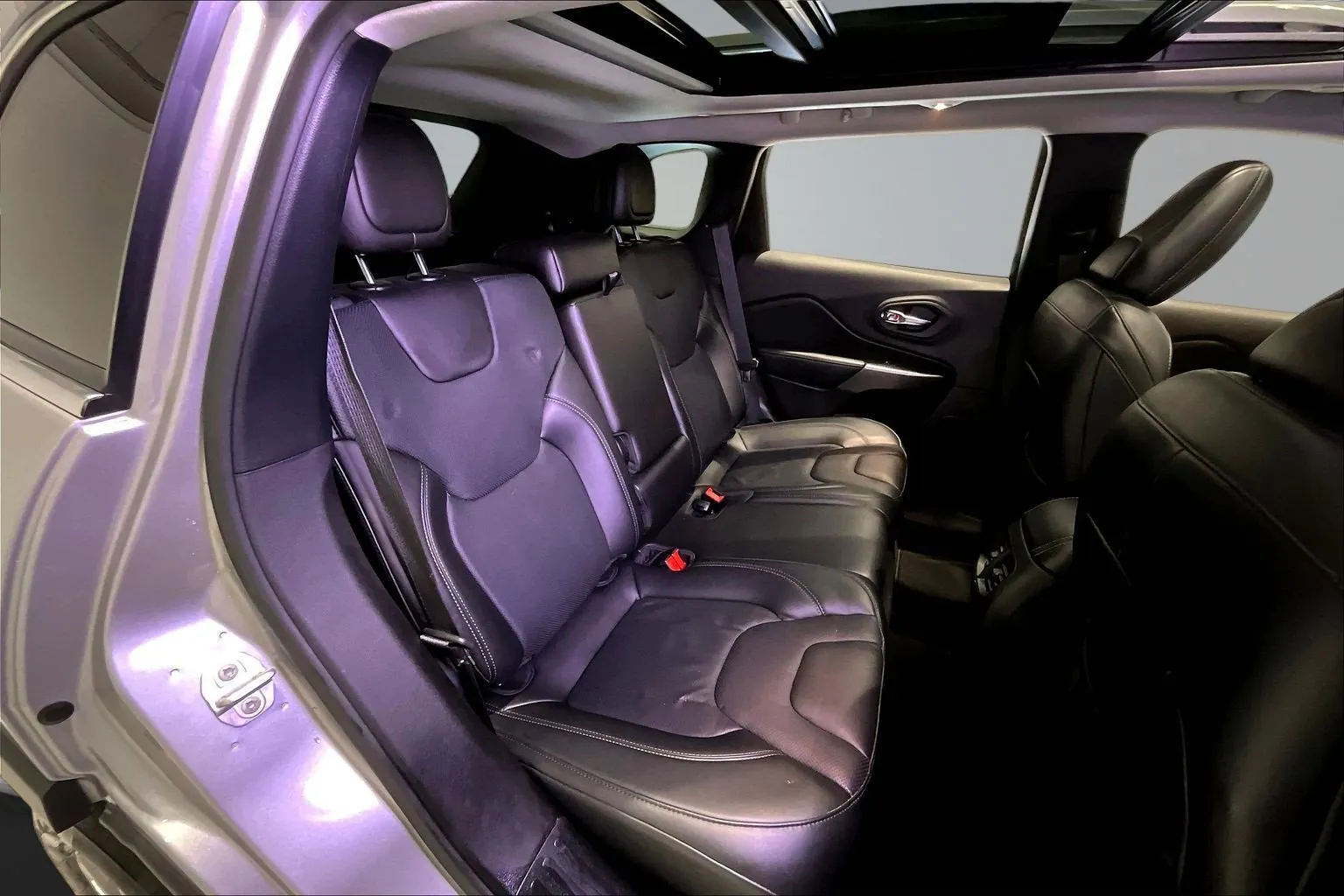 Jeep Cherokee photo 25