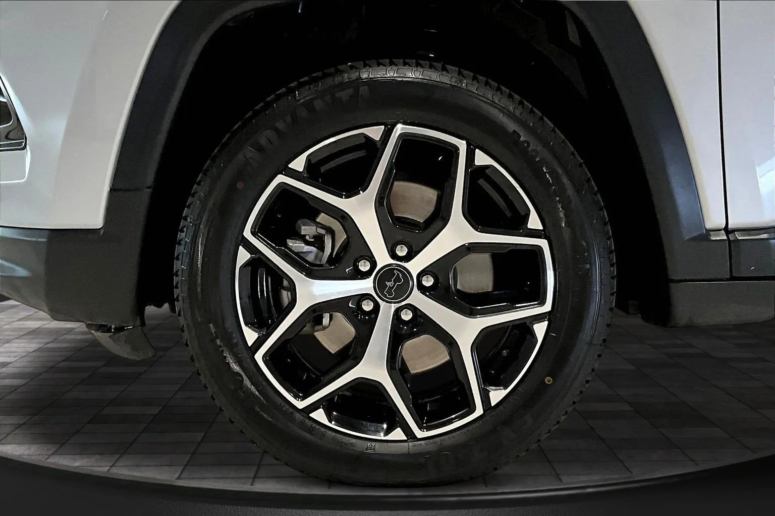 2025 Jeep Compass Limited - Photo 34