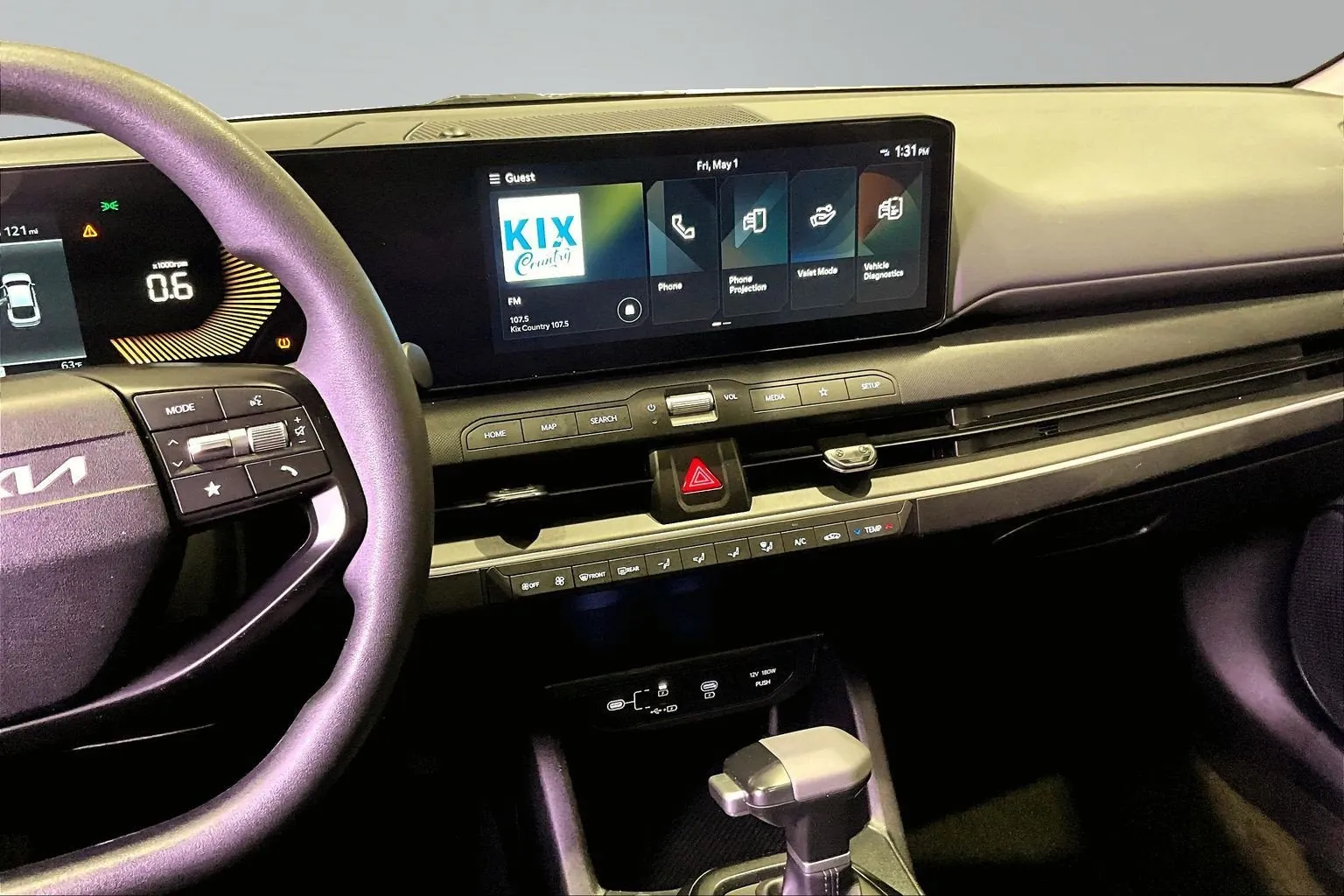 2025 Kia K4 LXS - Photo 10
