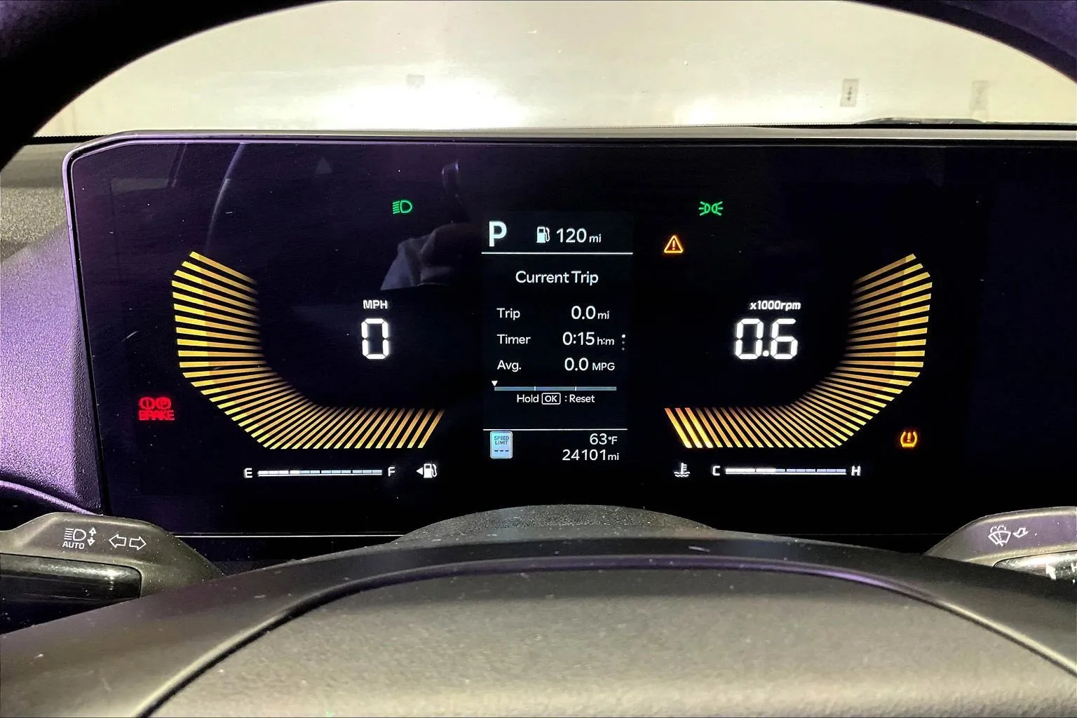 2025 Kia K4 LXS - Photo 14